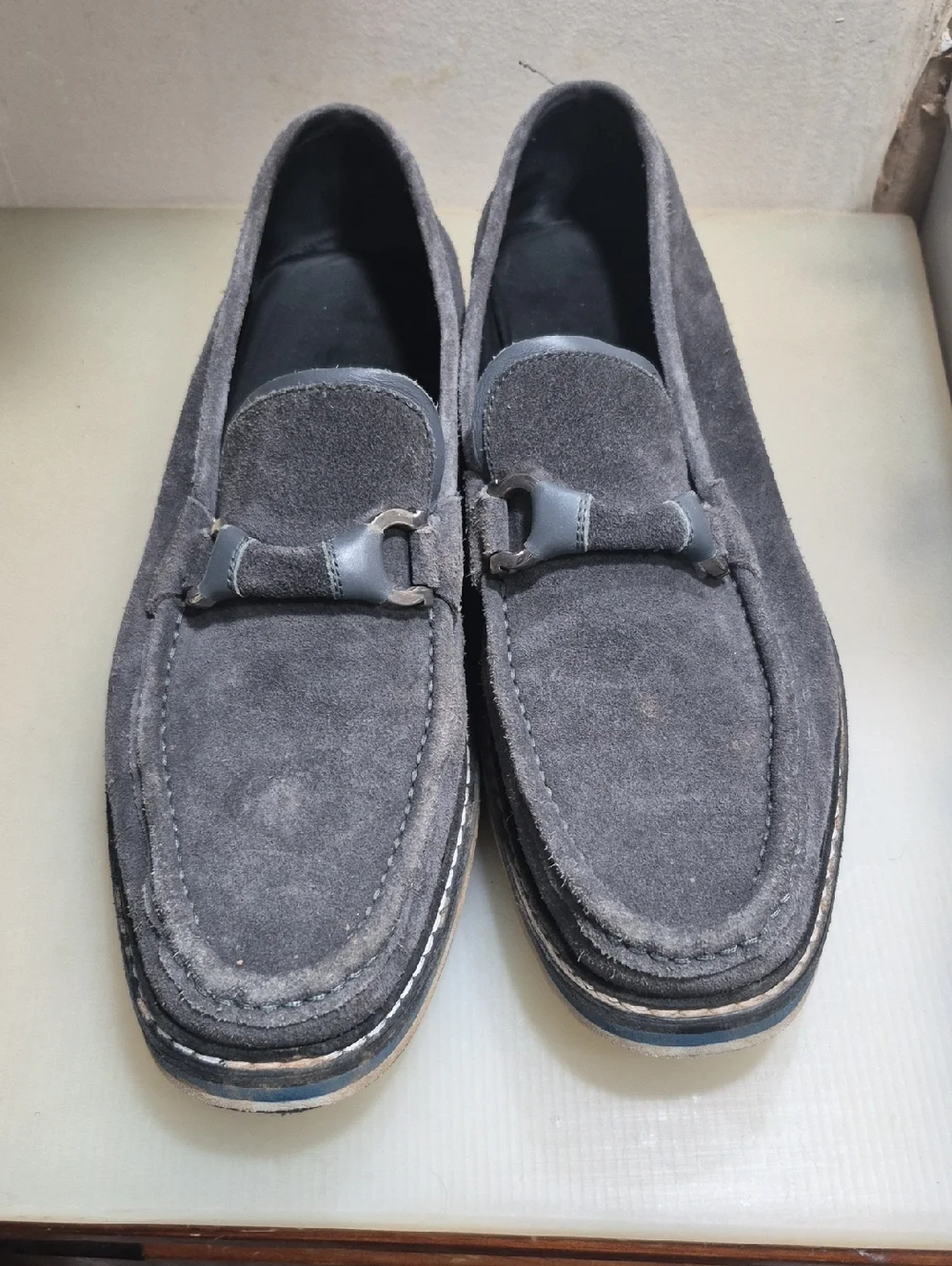 Salvatore Ferragamo | Shoes | Salvatore Ferragamo Gray Suede  display picture 2